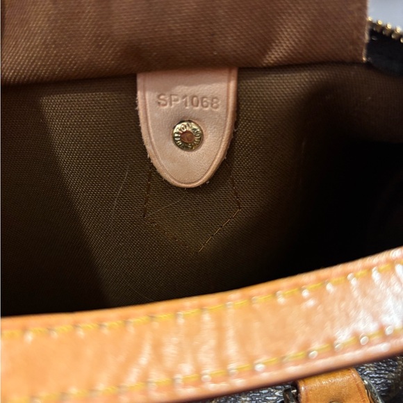Louis Vuitton Brown Monogram Handbag - Picture 5 of 5